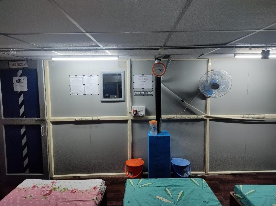 Rajeswari Ac Dormitory For Indian Males Only Port Blair Exteriér fotografie