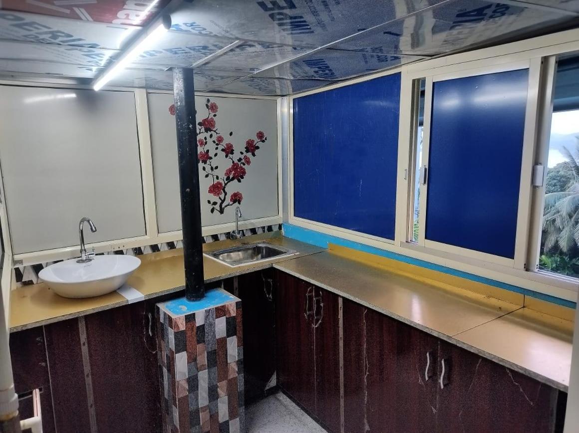 Rajeswari Ac Dormitory For Indian Males Only Port Blair Exteriér fotografie